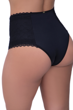 CALCINHA HOT PANT TECIDO DUPLO COM LATERAL EM RENDA - 11803 na internet