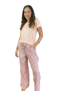 PIJAMA LARA CALCA ALFAIATARIA E BLUSA VISCO COM MANGA - LISTRADO - 22318 - loja online