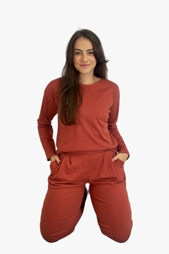 PIJAMA COM BLUSA MANGA LONGA MINIMALISTA E CALÇA - 12411