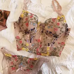 Luxuoso Conjunto de Sutiã e Calcinha Bordados, renda francesa.