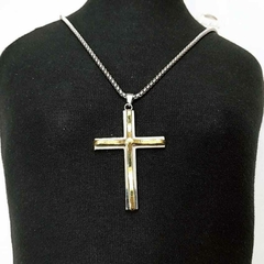 collar de hombre cruz