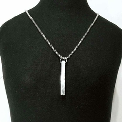 collar de hombre con dije