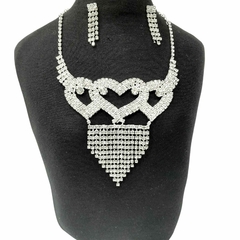 Set de collar y aros strass con diseño corazon