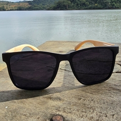 OCULOS MADEIRA - PRETO