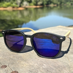 OCULOS BAMBU - PRETO ESPELHADO AZUL POLARIZADO