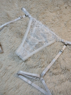 Conjunto corpi con aro y less puntilla + arnés desmontable - Lobelia Lingerie