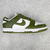 Nike Dunk Low Medium Olive na internet