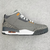 Air Jordan 3 Cool Grey na internet