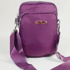 Bolsa Pequena Impermeável Lola: Elegância e Praticidade em Todos os Momentos - comprar online