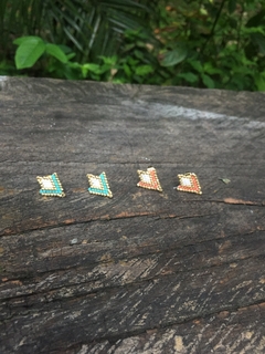 Aretes mini triangulo