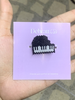 Pin piano