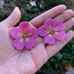 Aretes flor de jamaica