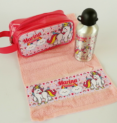 Kit TOALHA + SQUEEZE + NECESSAIRE - comprar online