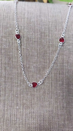 Colar de prata choker coração vermelho