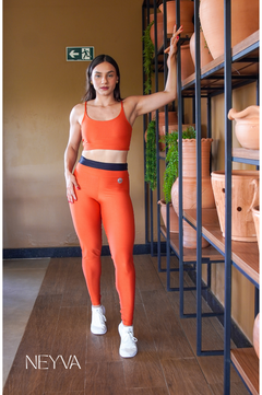 Calça Wonder com compressão que modela o corpo