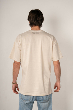 REMERA "ENEMIGO - OWNER'S CLUB" - Toasted Beige - comprar online