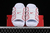 Las Nike Air More Uptempo Slide "Blanco y Rojo universitario" (FD9883-100) son la elección perfecta para aquellos que buscan fusionar comodidad, estilo retro llamativo y un look deportivo con un toque universitario. Su combinación blanco y rojo universita