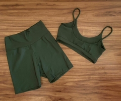 Conjunto verde militar - comprar online