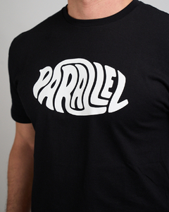 Remera Parallel Classic - Logo en internet