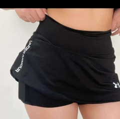 Imagen de OFERTA 2x1 en SHORT POLLERA UNDER ARMOUR