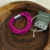 Pulseira rústica pink com roxo