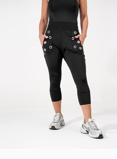 Capri Jogger con Bolsillos Argollas - Eyelets- Progressive