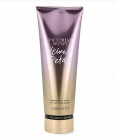 CREMA VELVET PETALS - VICTORIA'S SECRET