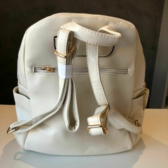 MOCHILA ESTILO LOSANGO - Estilo Zaro