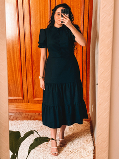 Vestido Midi Preto com Botões Frontais