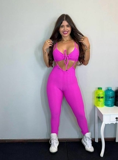 Conjunto Legging Brocado Suspensório com Empina Cátia na internet