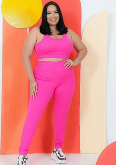 Calça Legging Plus Size Pitty na internet