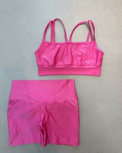 Conjunto Short Recorte Lateral Aveludado Empina Dany - loja online