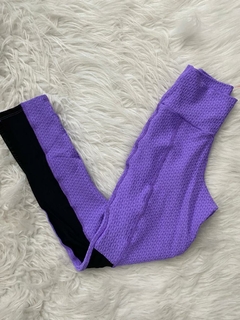 Calça Legging Texturizada Detalhe em Tule Gabi