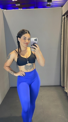 Calça Básica Com Empina Carla