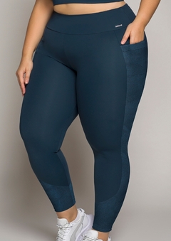 Calça Legging com Bolso Plus Selene