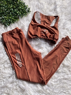 Conjunto Calça Prime Canelado com Bolso Plus Extra Fitness na internet