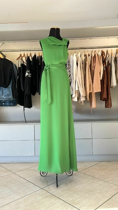 Vestido longo detalhe ombro