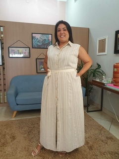 Vestido longo com botões