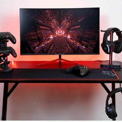 MESA ERGONÓMICA PARA GAMER CON MOUSE PAD, PORTA VASOS, PORTA CONTROLES Y PORTA AUDIFONOS - comprar en línea