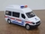 Miniatura Van Ambulancia KEEP CLEAR Metal e Fricção Escala 1/32 Branca