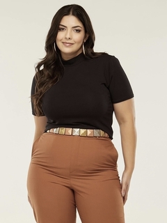 T-shirt Viscolycra com gola - Preta - Plus Size na internet