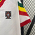 Camisa retrô branca da seleção de Portugal, modelo II 1992/94 da Adidas, com detalhes coloridos nas mangas e bordado do escudo.