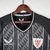 Camisa preta do goleiro do Athletic Bilbao para a temporada 2023/2024, com detalhes em preto e logo da equipe.