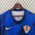 Camisa masculina Nike da seleção da Croácia, modelo II 2024/25, em azul com detalhes em vermelho e estampa quadriculada.