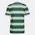 Camisa de torcedor masculina do Celtic, modelo 2022/2023, nas cores branca e verde, com listras horizontais e logo da Adidas.