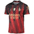 Camisa torcedor masculina do AC Milan, modelo IV da temporada 2023/2024, nas cores vermelha e preta, com detalhes em dourado e logotipo da Puma.