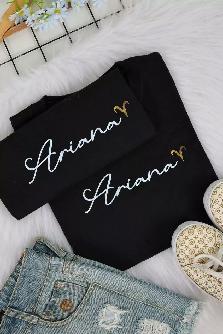 T-shirt Signo Ariana