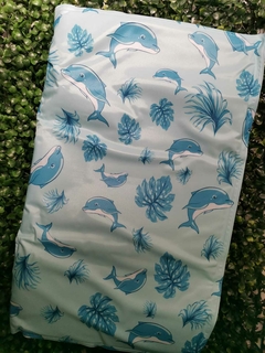 Tapete refrescante tamaño L 90x50 cm con diseño de delfines - tienda en línea