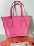 Bolsa Marc Jacobs rosa con strap en internet