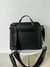 Bolsa Steve Madden modelo bevelyn color negro